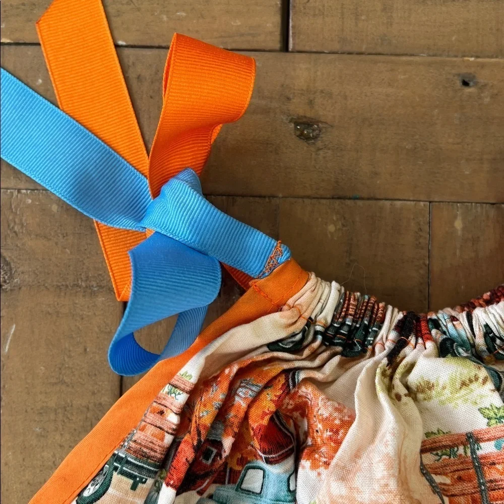 Boutique Autumn Farmhouse truck Print pillowcase Dress girls 2-3 years bows